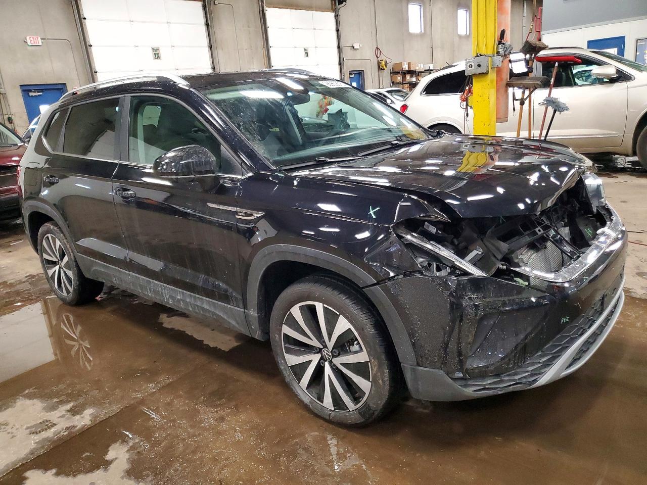 2024 VOLKSWAGEN TAOS SE photo 4