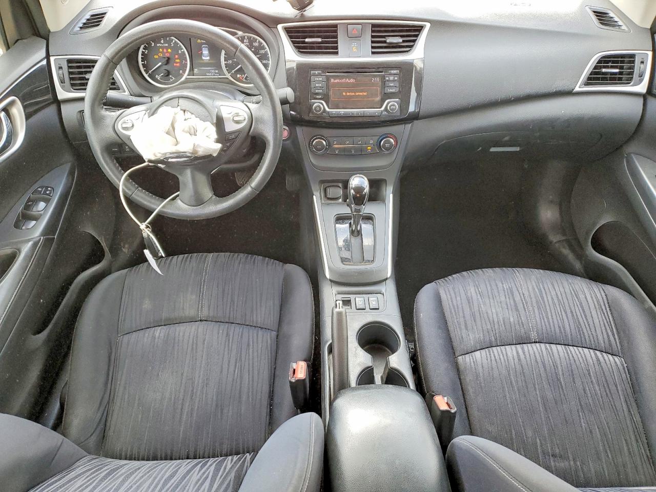 2016 NISSAN SENTRA S photo 8