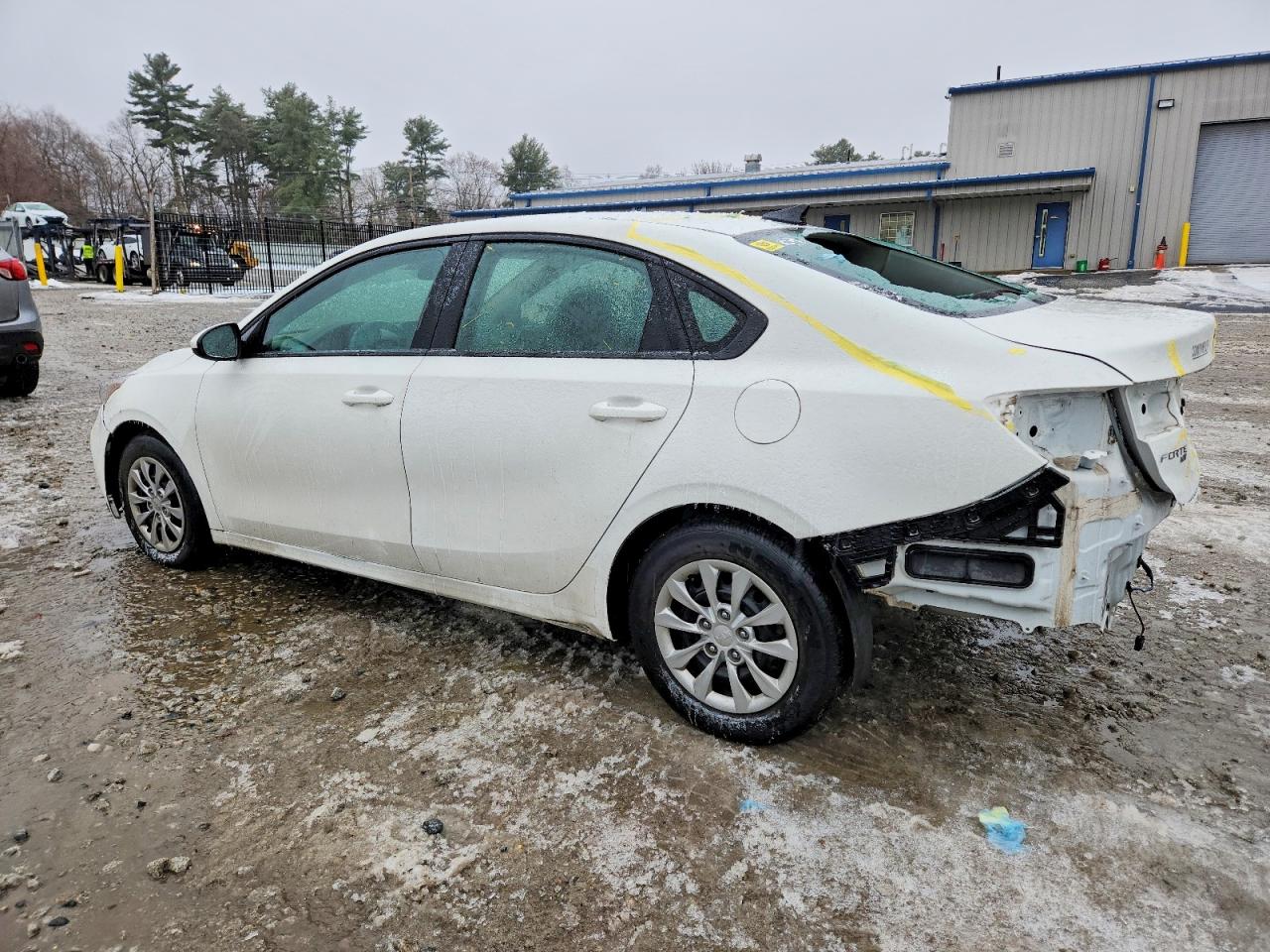 2021 KIA FORTE FE photo 2