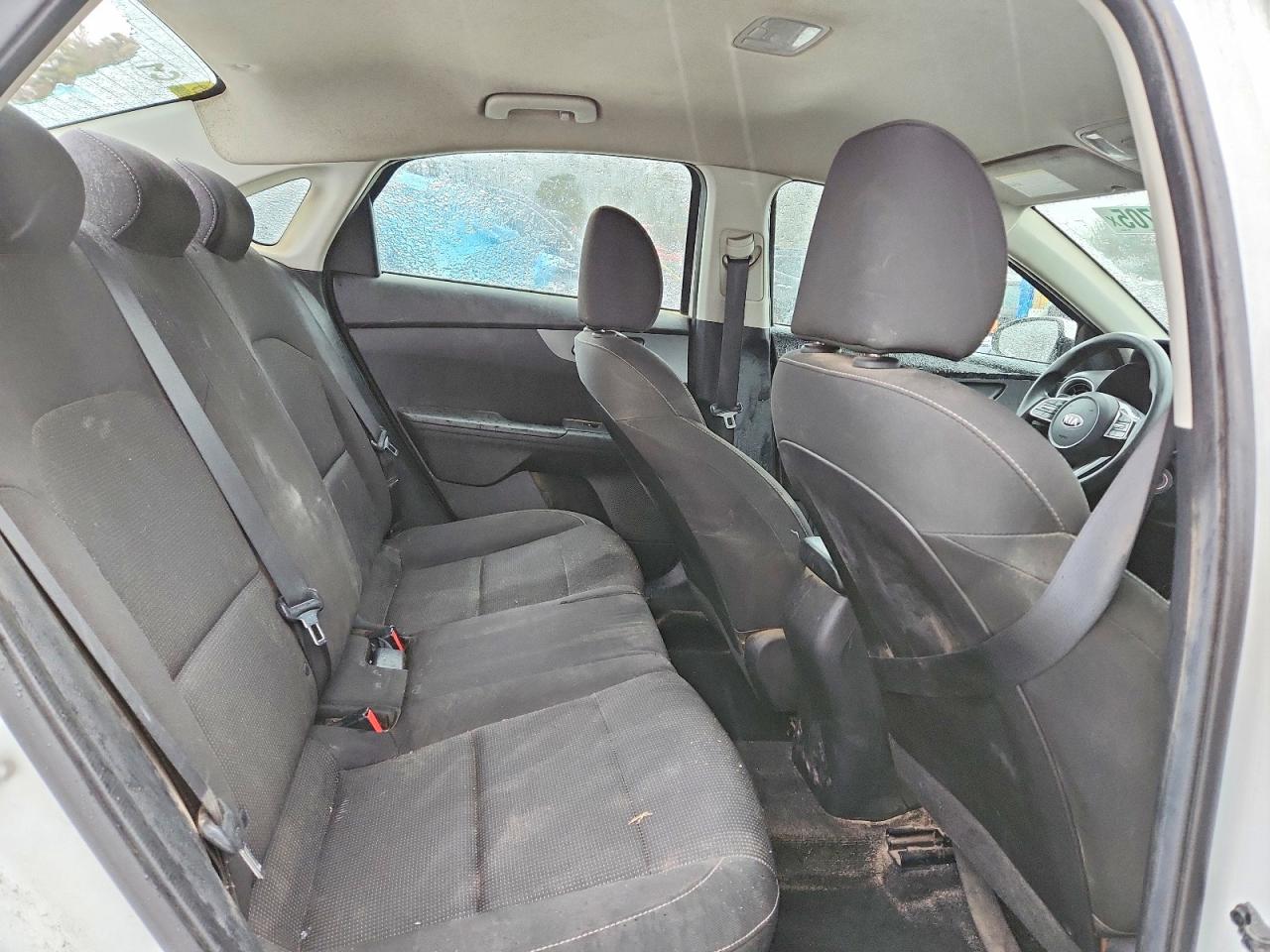 2021 KIA FORTE FE photo 10