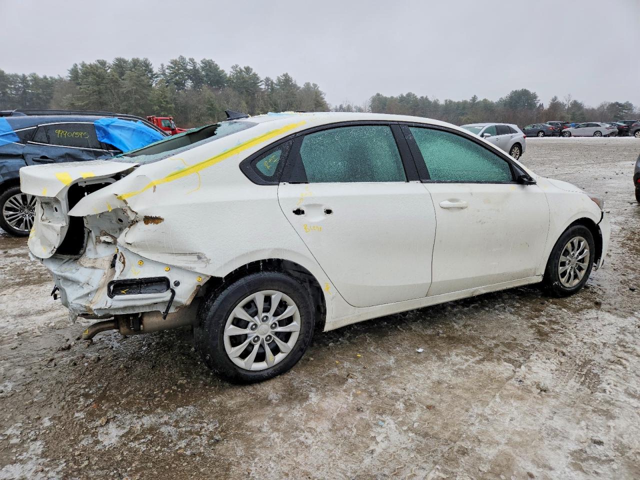 2021 KIA FORTE FE photo 3