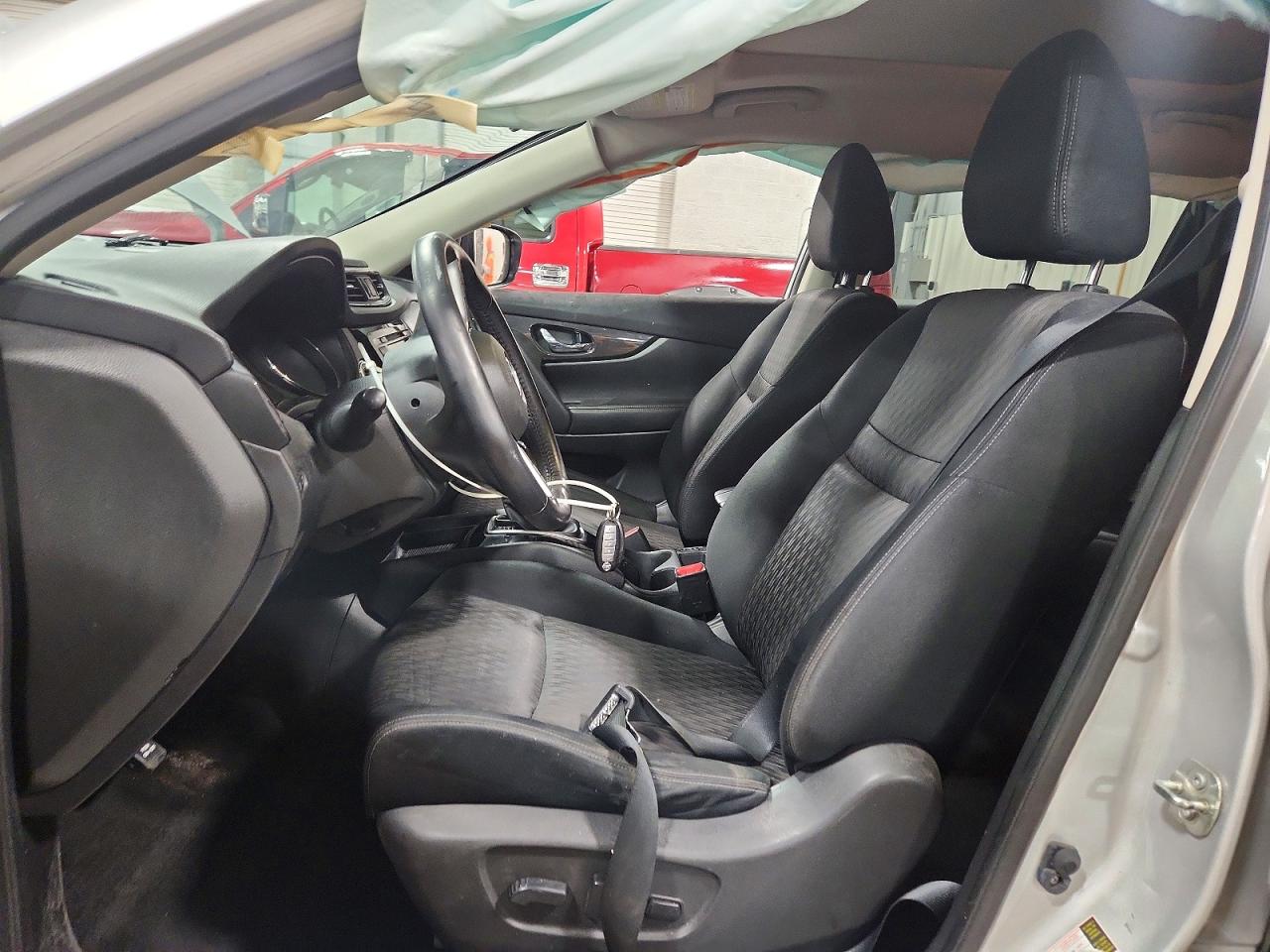 2018 NISSAN ROGUE S photo 13