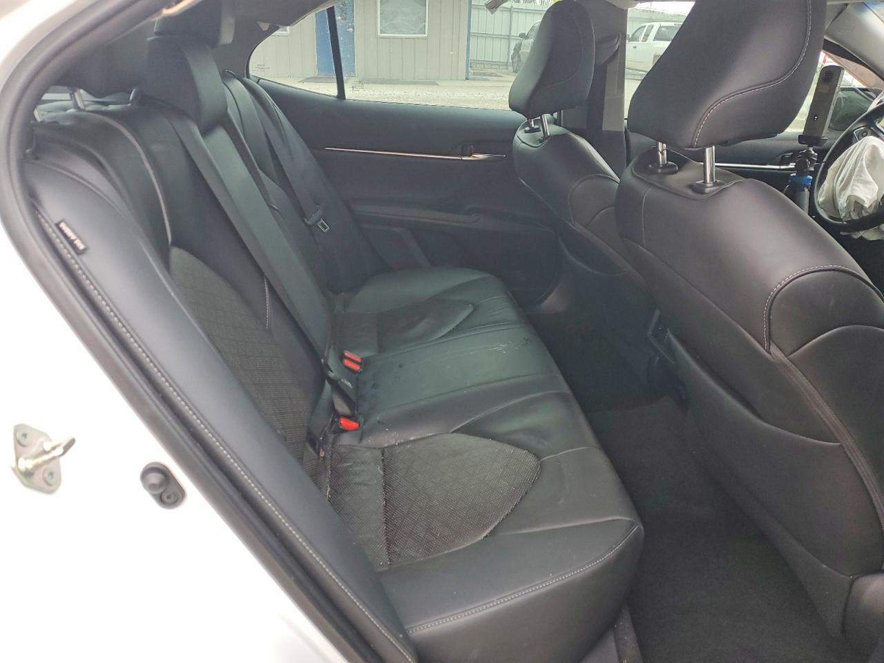 2019 TOYOTA CAMRY XSE photo 10