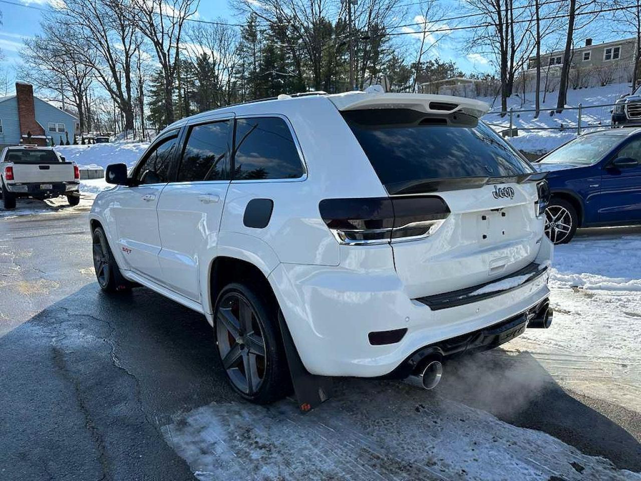 2014 JEEP GRAND CHEROKEE SRT-8 photo 2