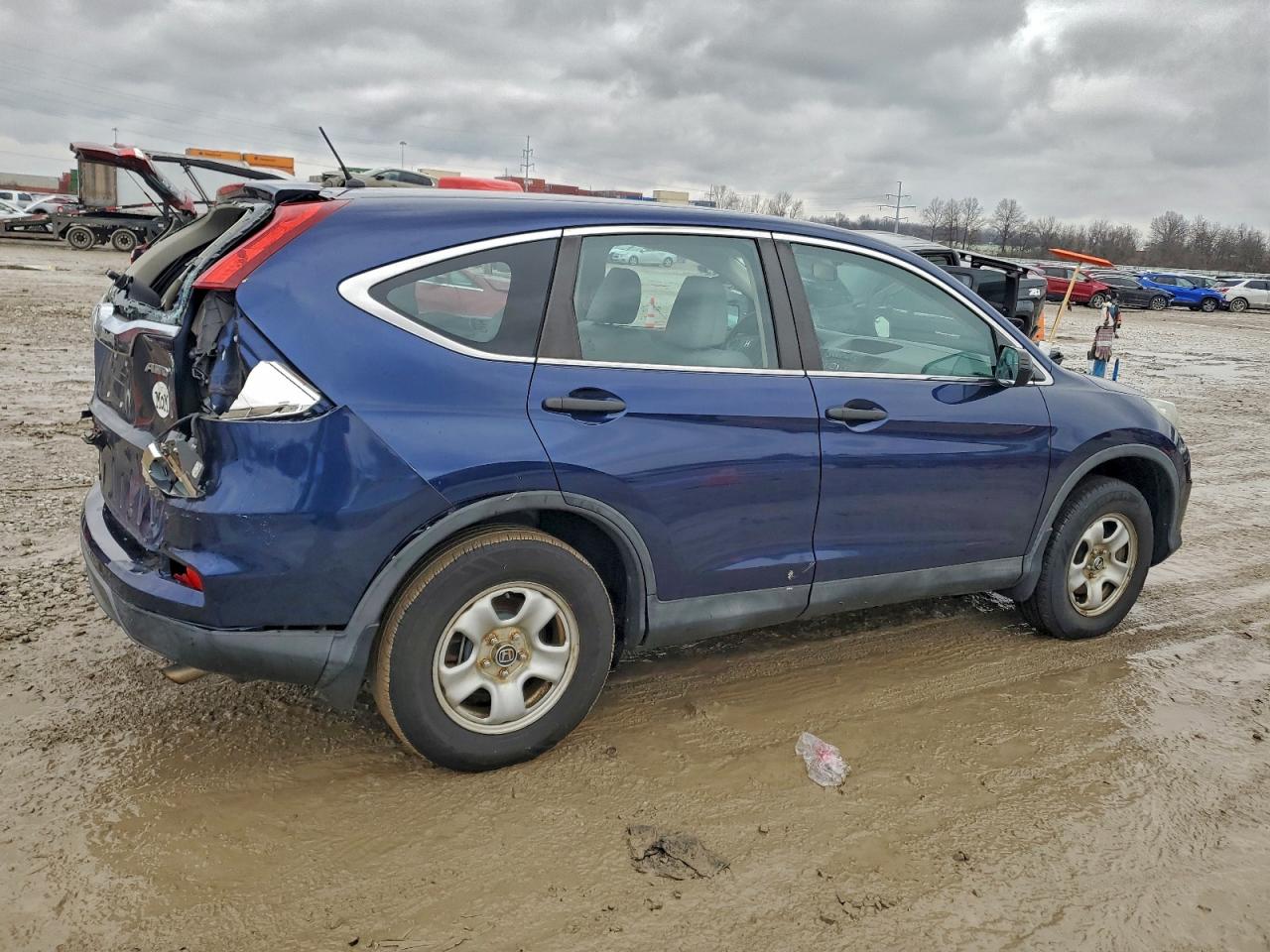 2015 HONDA CR-V LX photo 5
