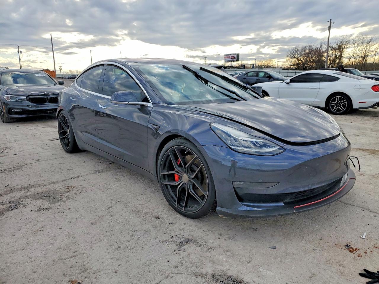 2018 TESLA MODEL 3 photo 4