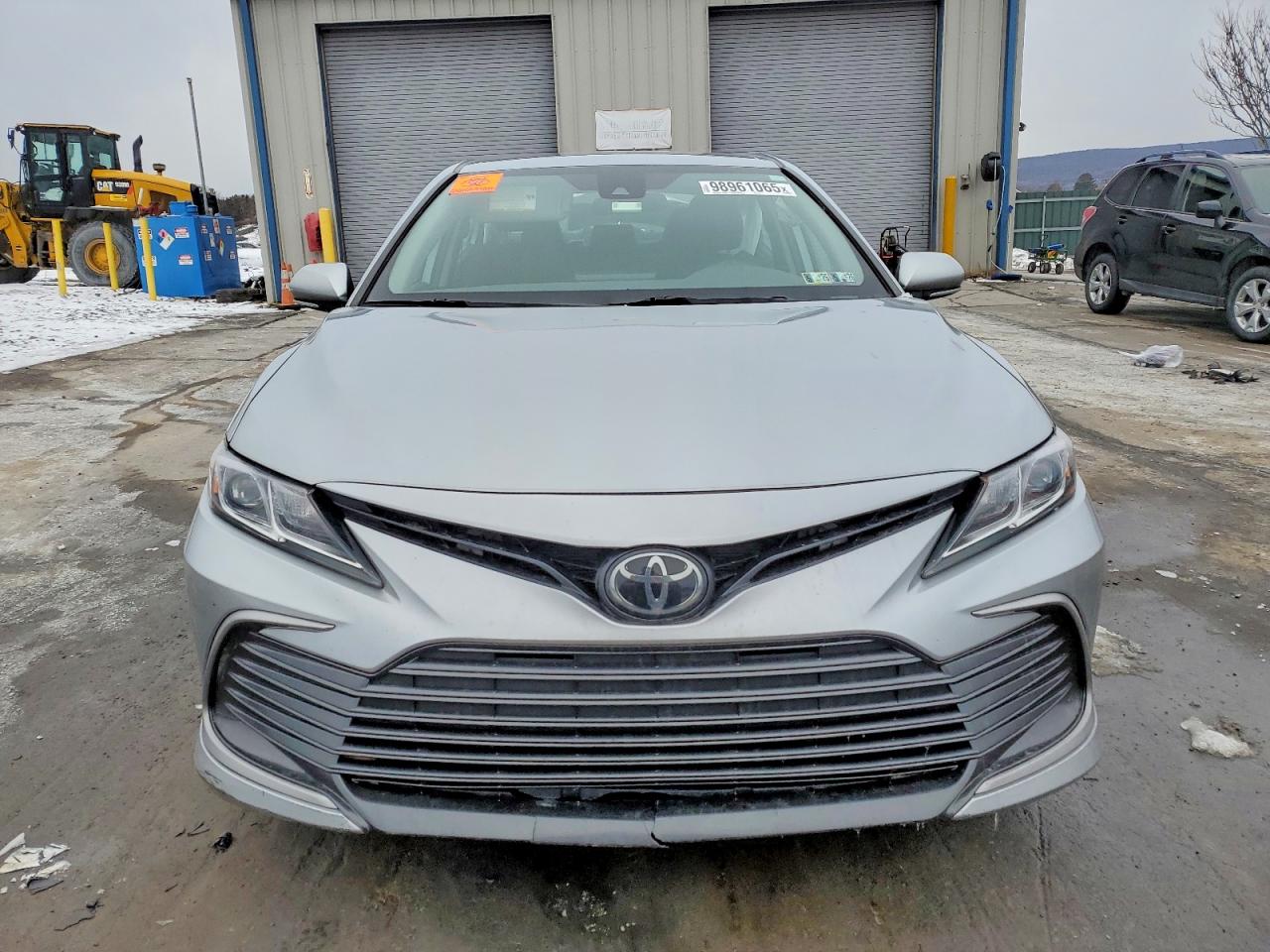 2023 TOYOTA CAMRY LE photo 5