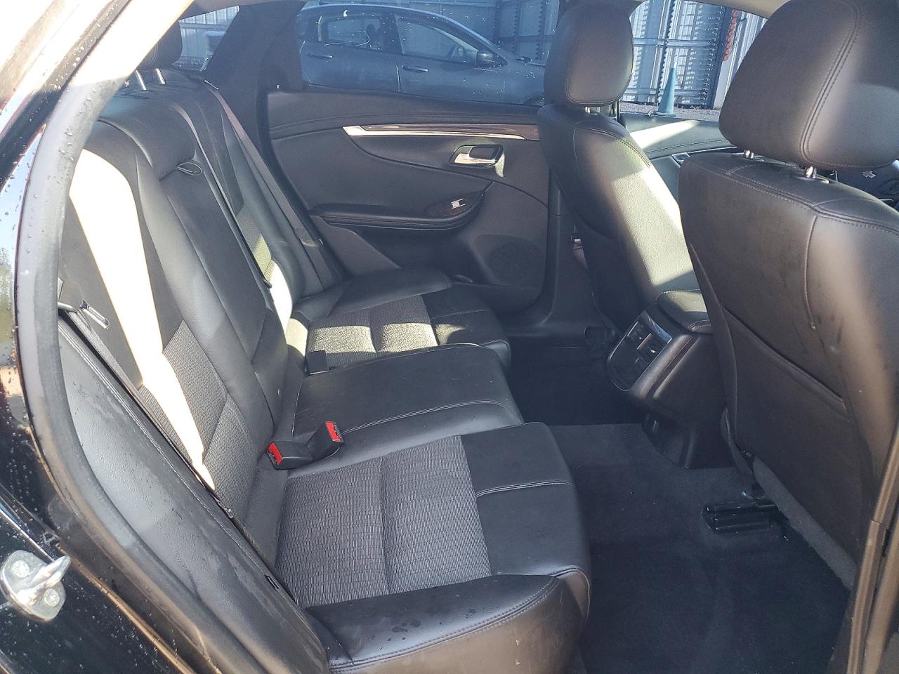 2015 CHEVROLET IMPALA LT photo 28