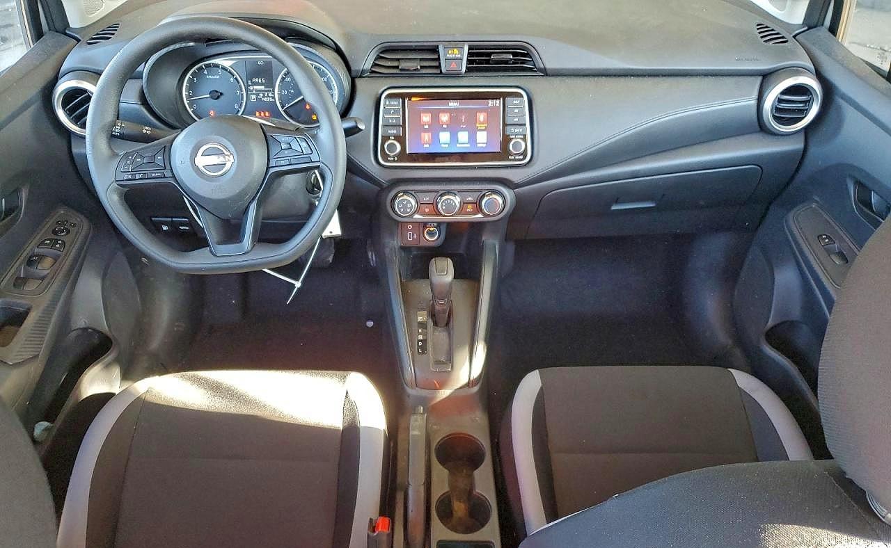 2025 NISSAN VERSA S photo 8