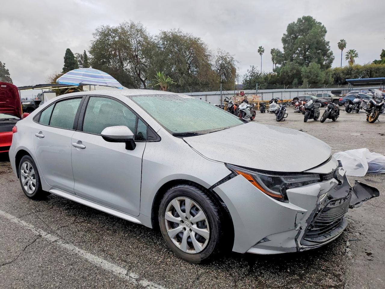 2023 TOYOTA COROLLA LE photo 4