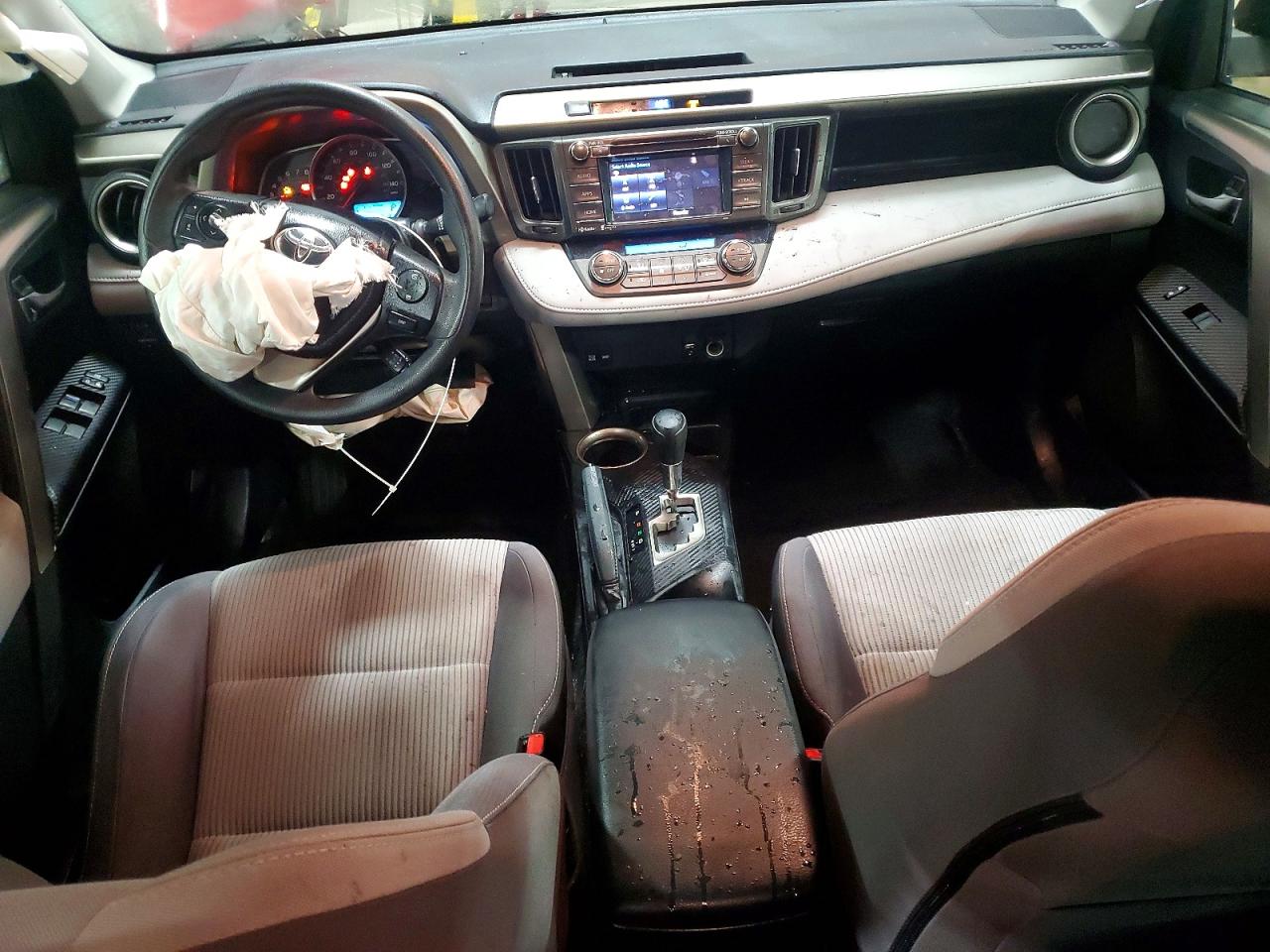 2014 TOYOTA RAV4 XLE photo 8