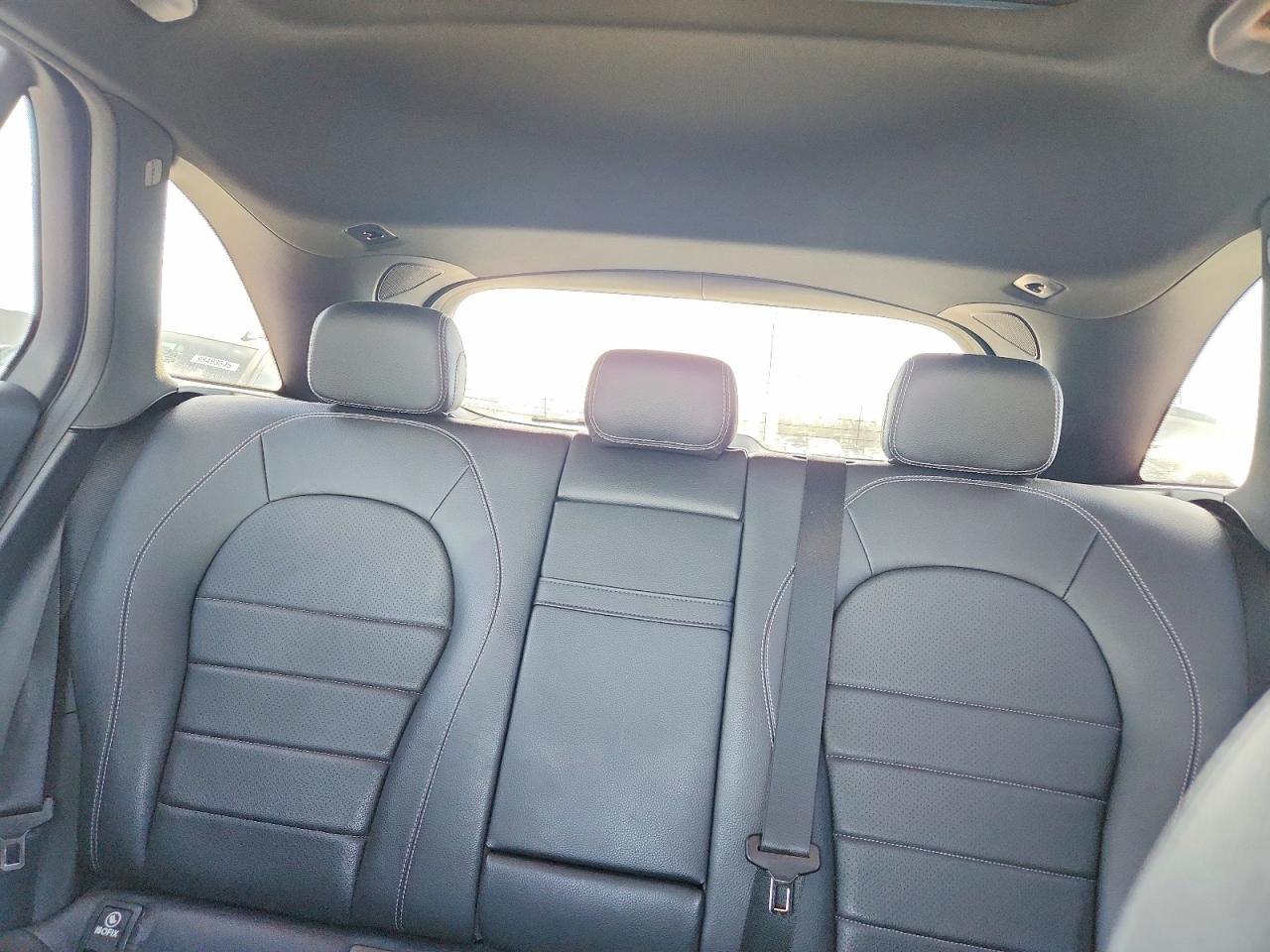 2021 MERCEDES-BENZ GLC 300 photo 10