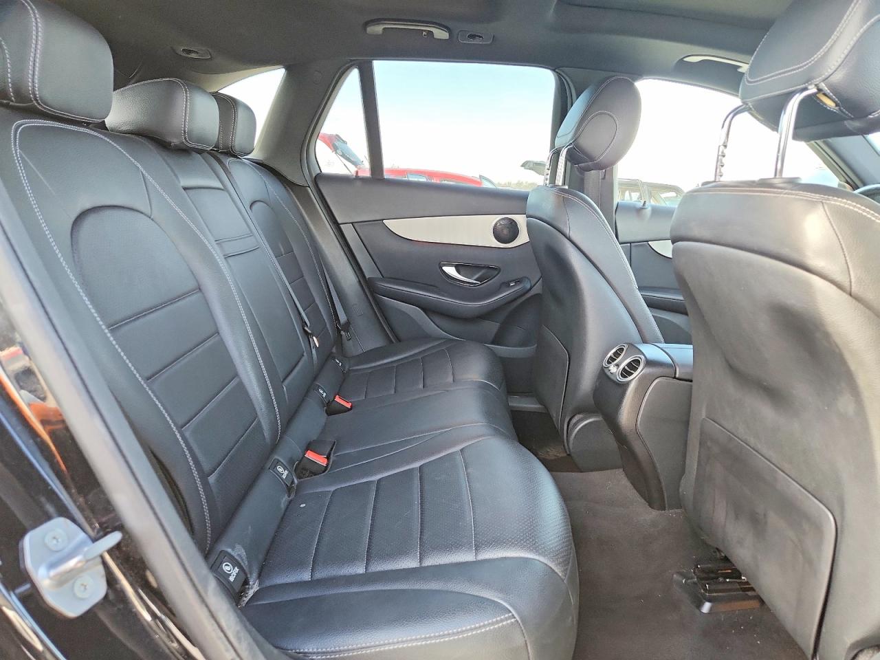 2021 MERCEDES-BENZ GLC 300 photo 11