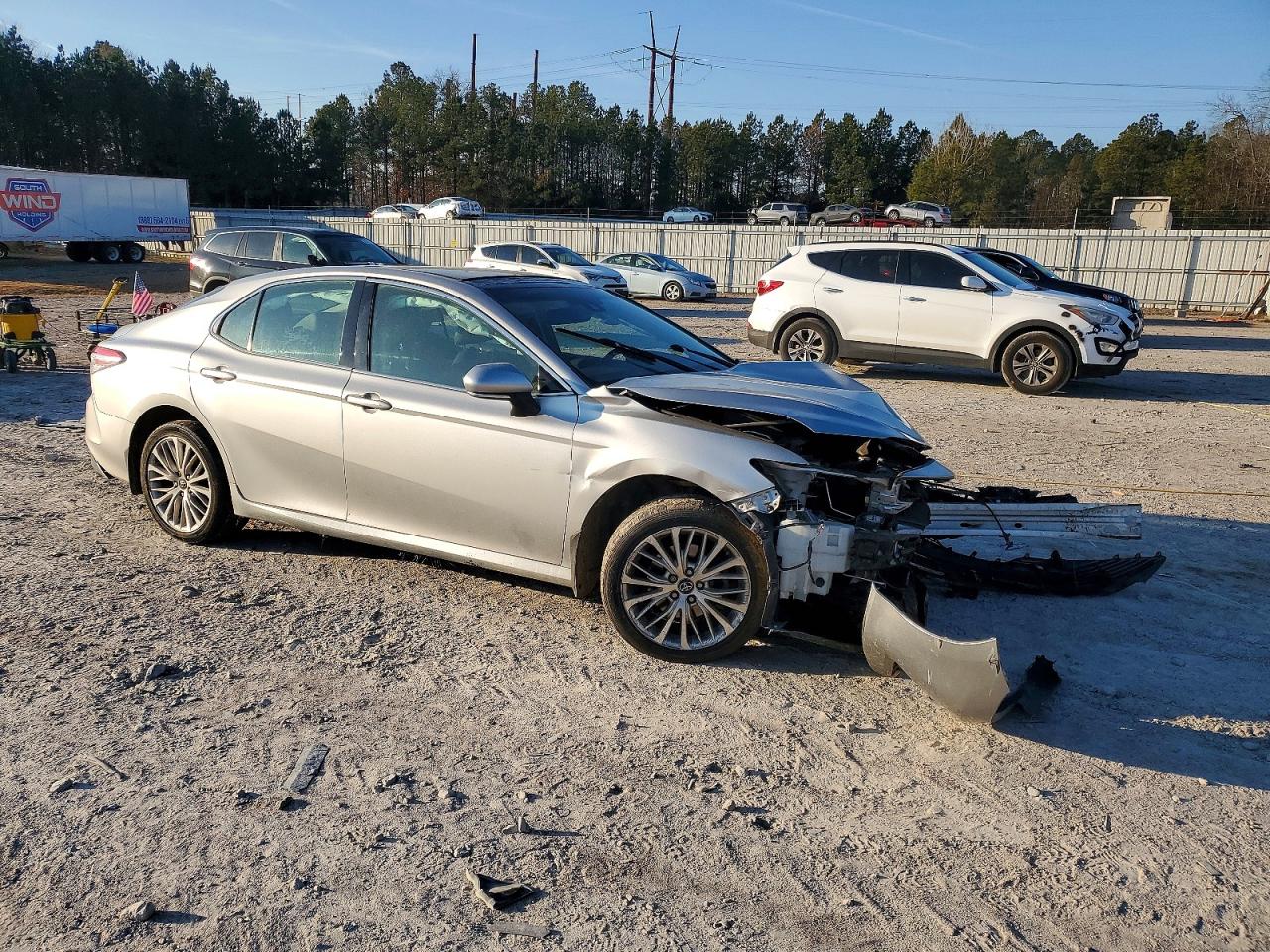 2018 TOYOTA CAMRY L photo 4