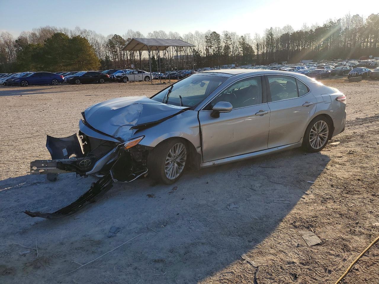 2018 TOYOTA CAMRY
