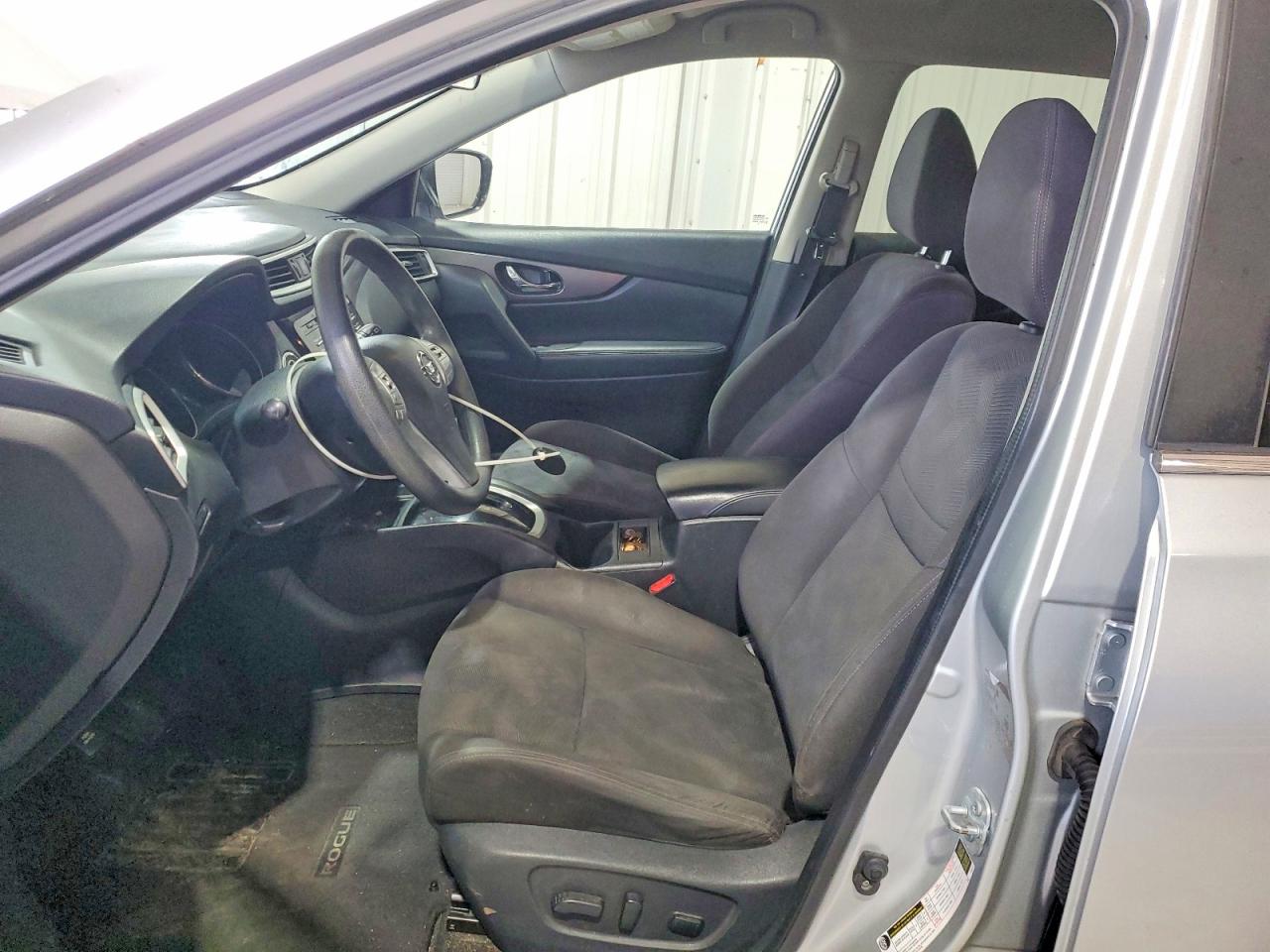 2016 NISSAN ROGUE S photo 7