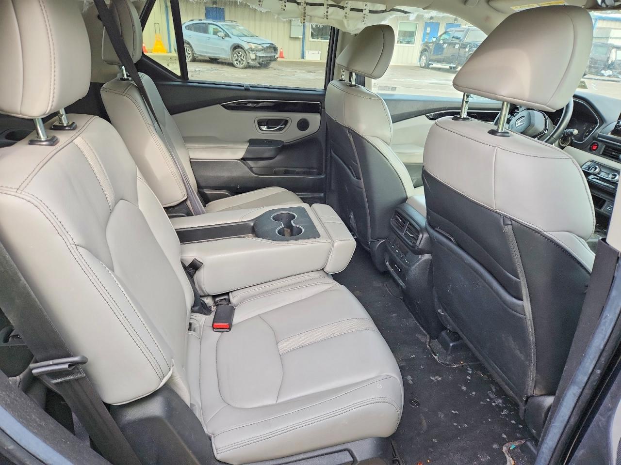 2025 HONDA PILOT EXL photo 31
