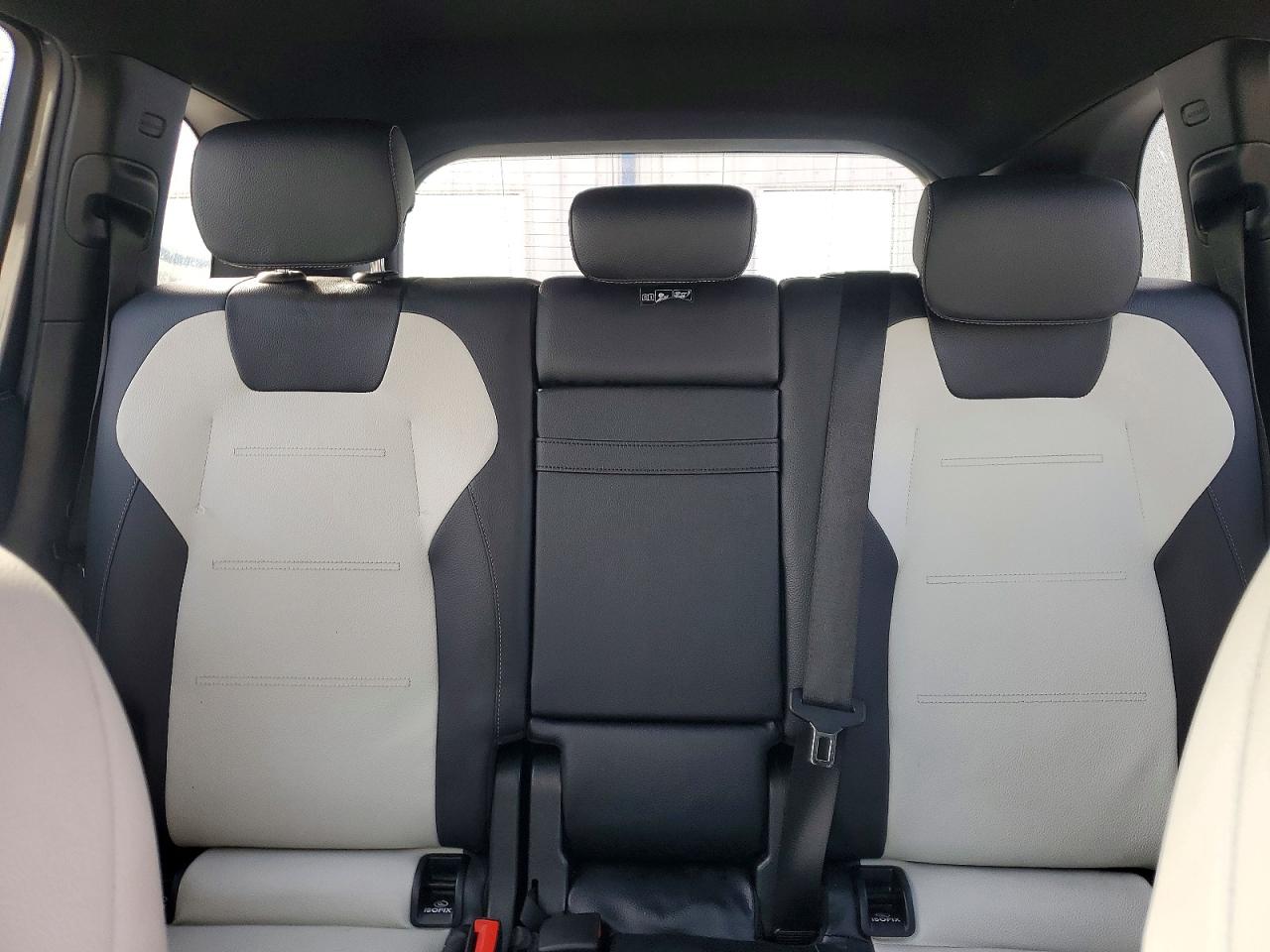2020 MERCEDES-BENZ GLB 250 photo 10