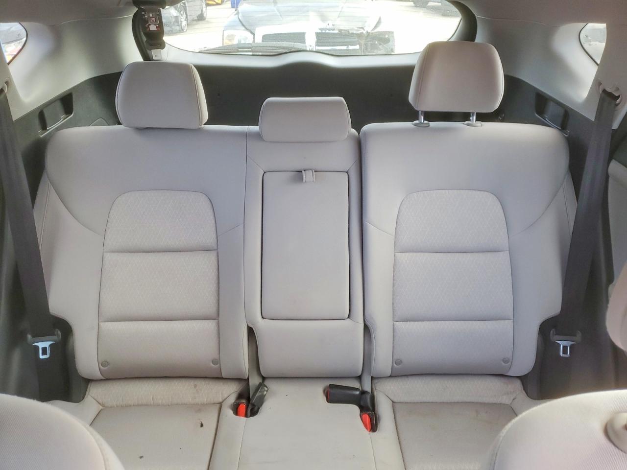2018 HYUNDAI TUCSON SEL photo 10