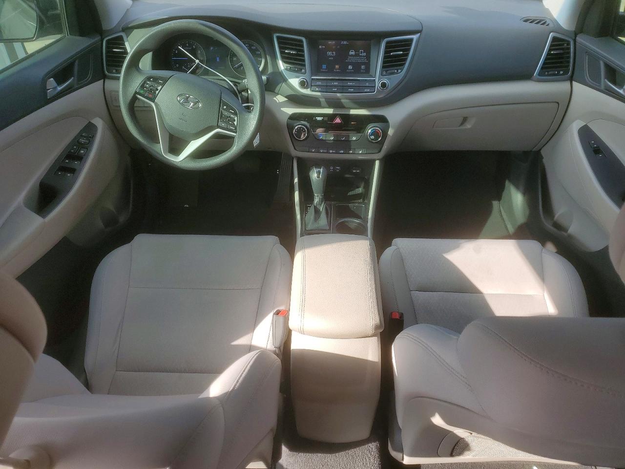 2018 HYUNDAI TUCSON SEL photo 8