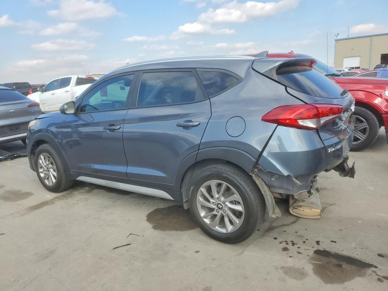 2018 HYUNDAI TUCSON SEL photo 2