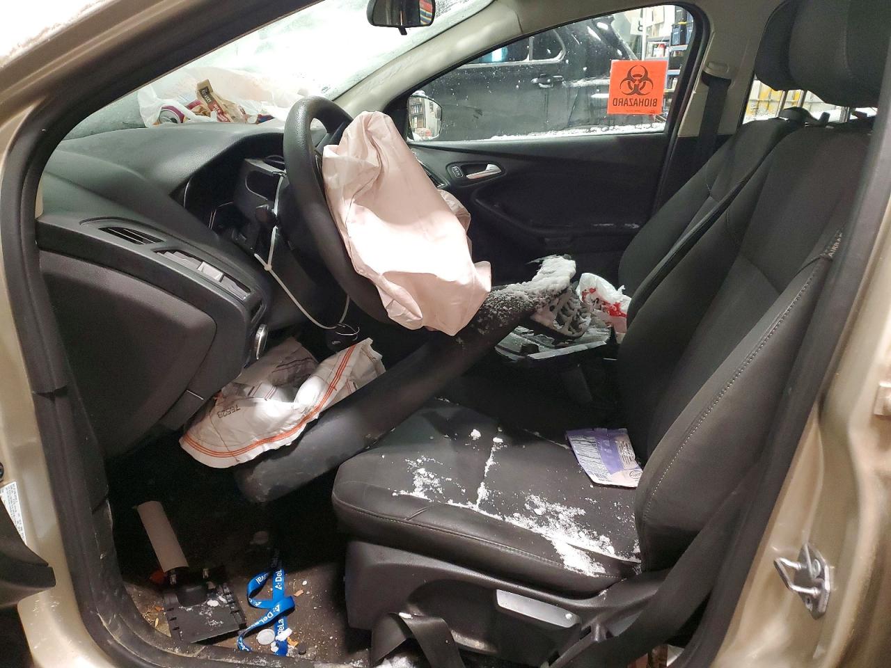 2018 FORD FOCUS SE photo 7