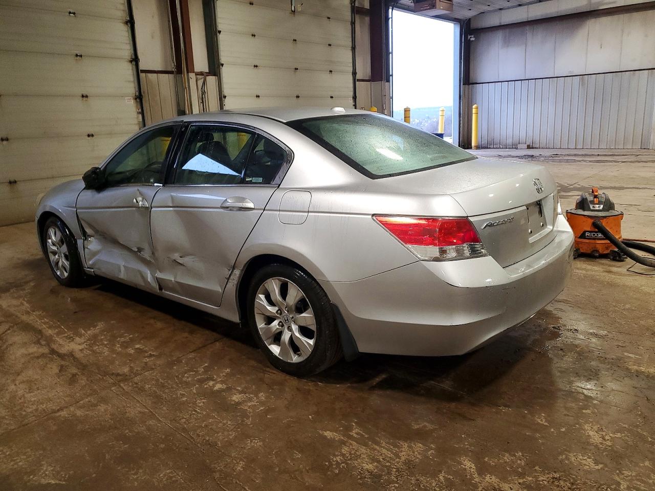 2010 HONDA ACCORD EXL photo 2