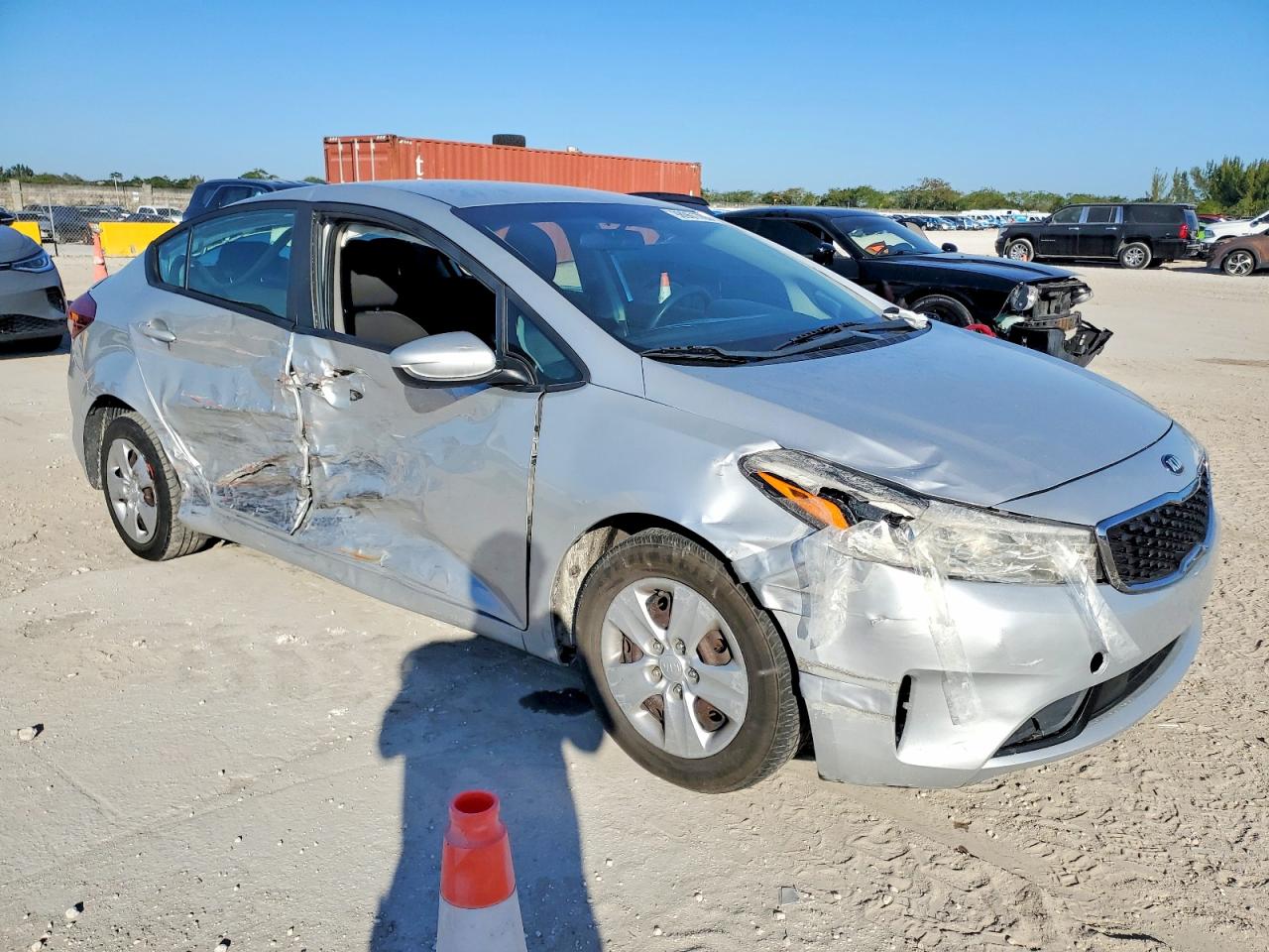 2017 KIA FORTE LX photo 7