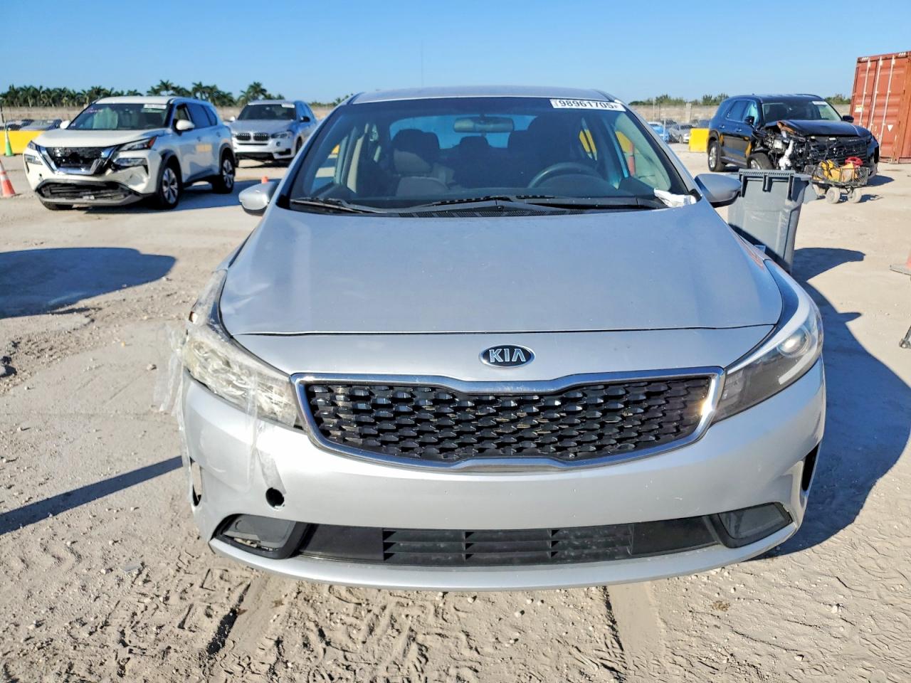2017 KIA FORTE LX photo 9