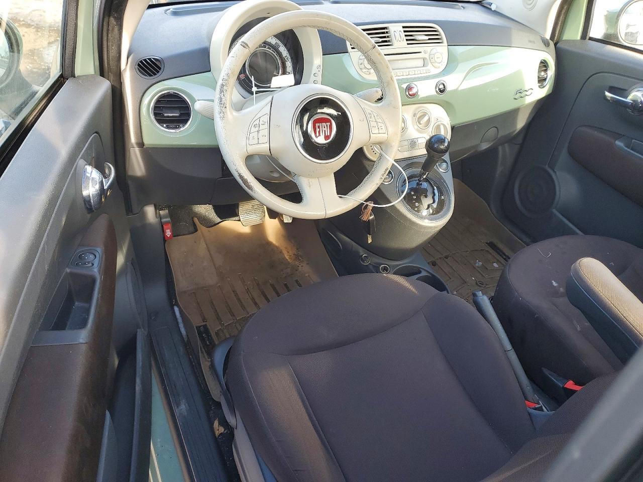 2013 FIAT 500 POP photo 8