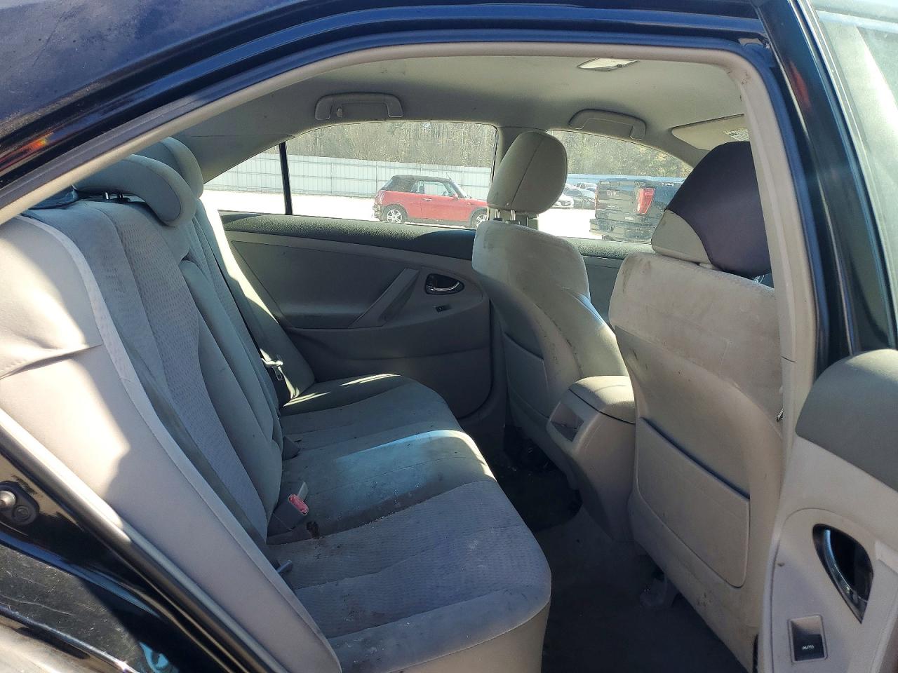 2011 TOYOTA CAMRY BASE photo 10