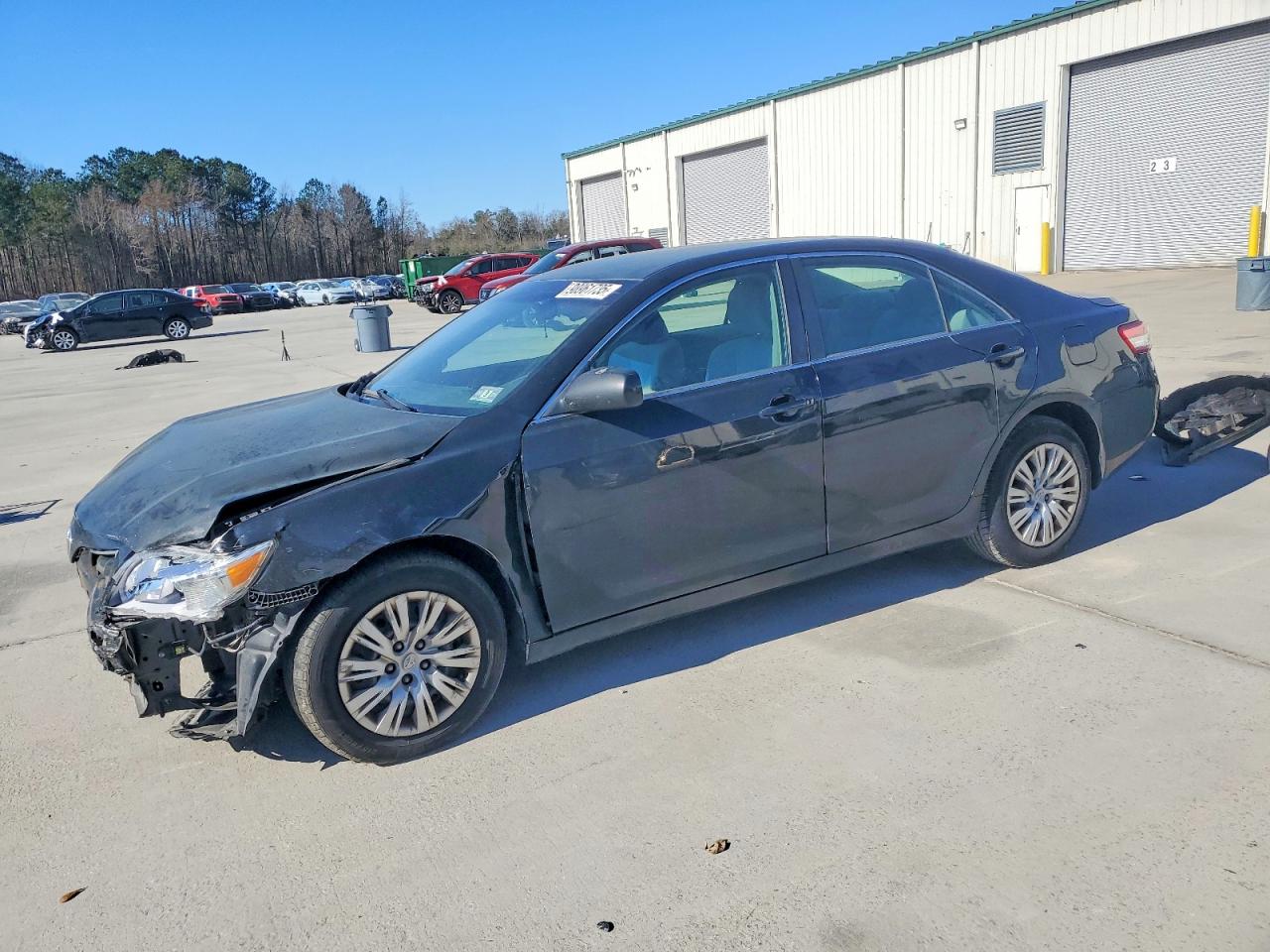 2011 TOYOTA CAMRY
