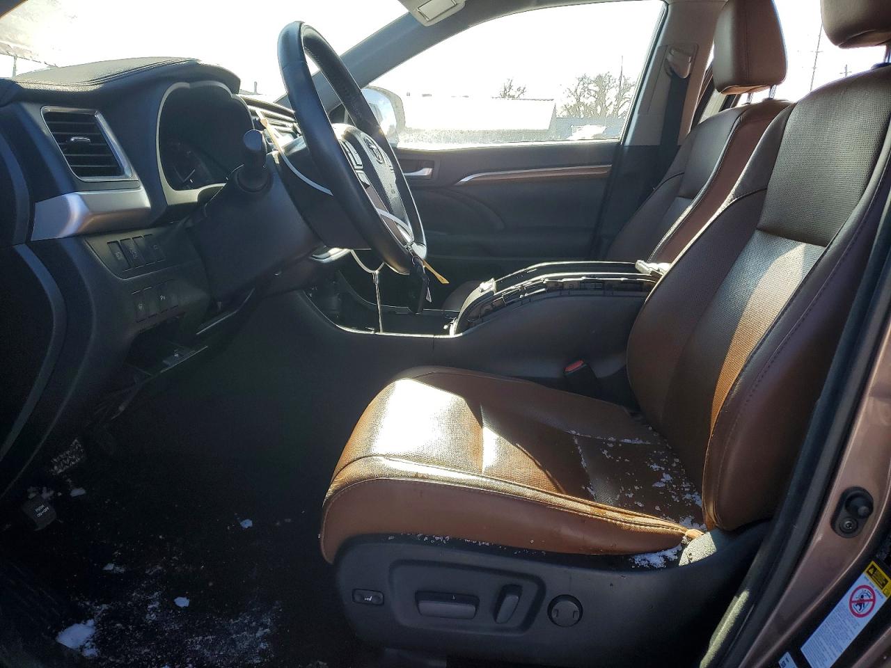 2017 TOYOTA HIGHLANDER LIMITED photo 7