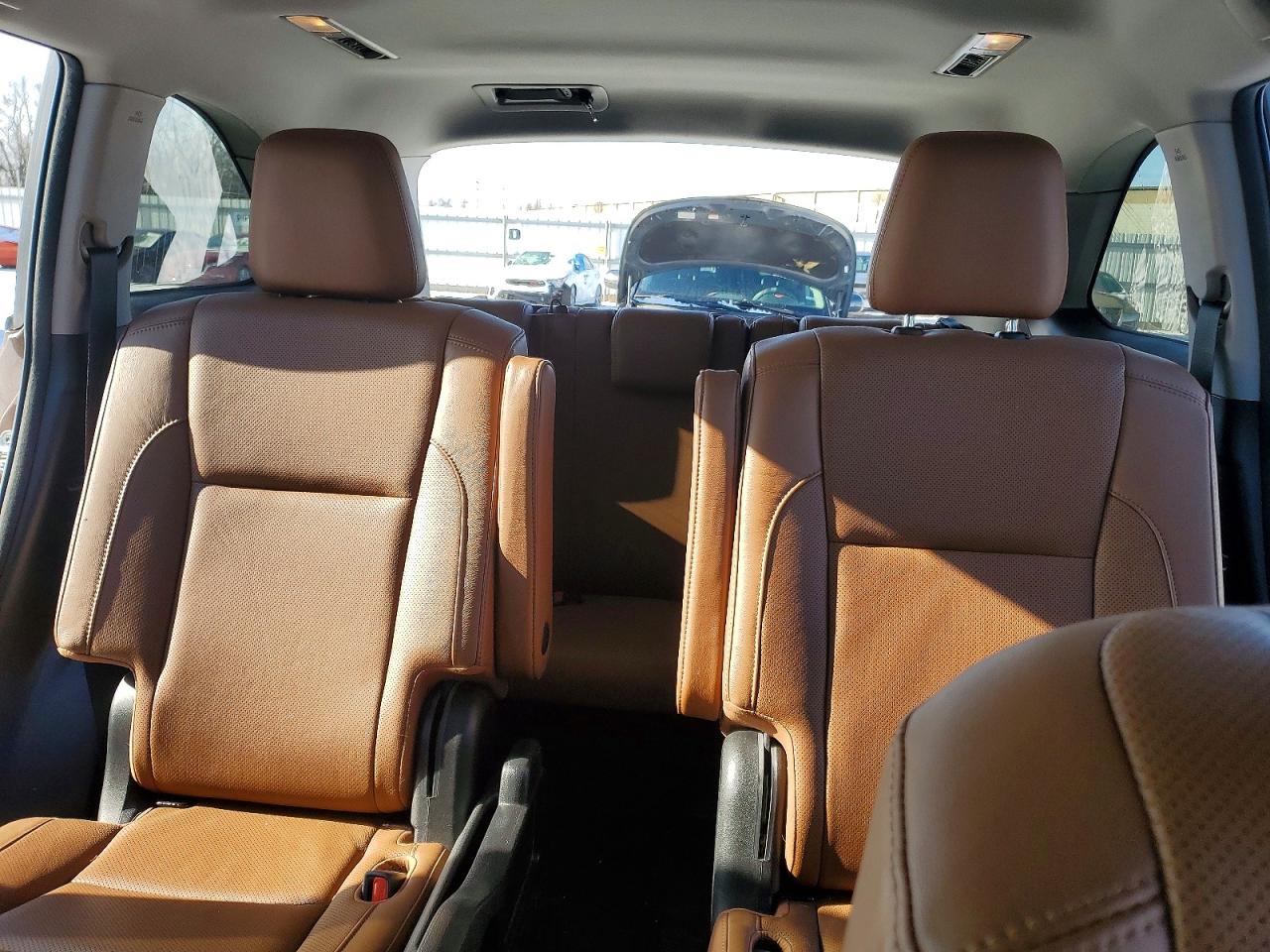2017 TOYOTA HIGHLANDER LIMITED photo 10