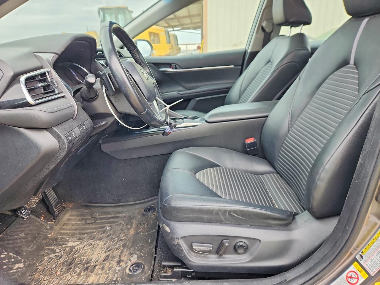 2018 TOYOTA CAMRY L photo 7