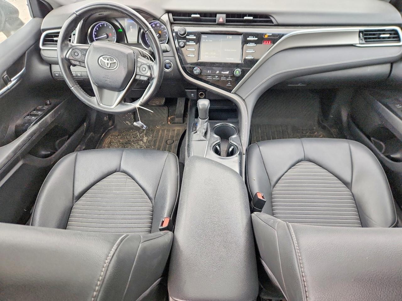 2018 TOYOTA CAMRY L photo 8