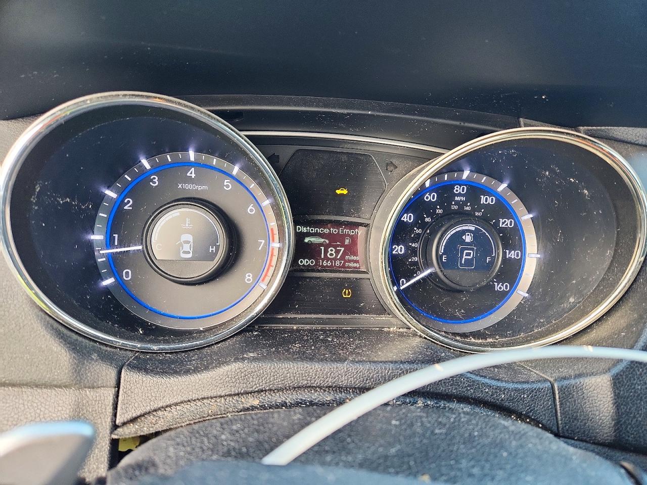 2013 HYUNDAI SONATA SE photo 25