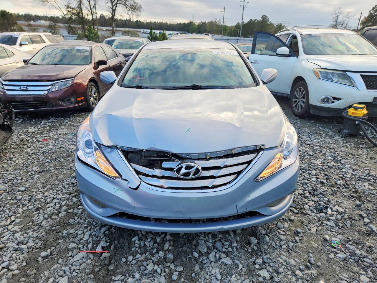 2013 HYUNDAI SONATA SE photo 13