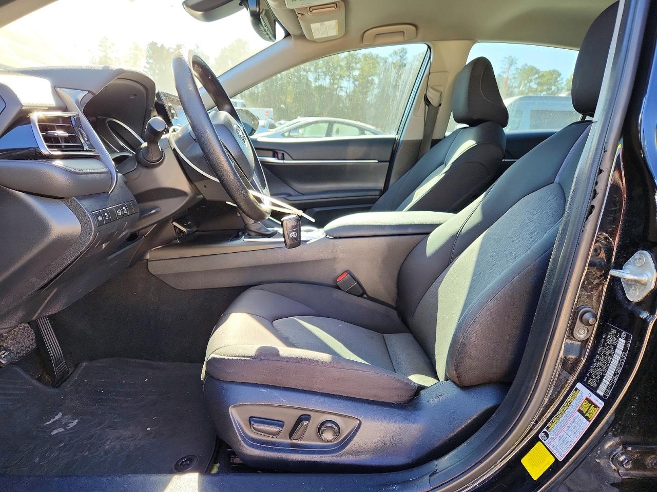 2024 TOYOTA CAMRY LE photo 13