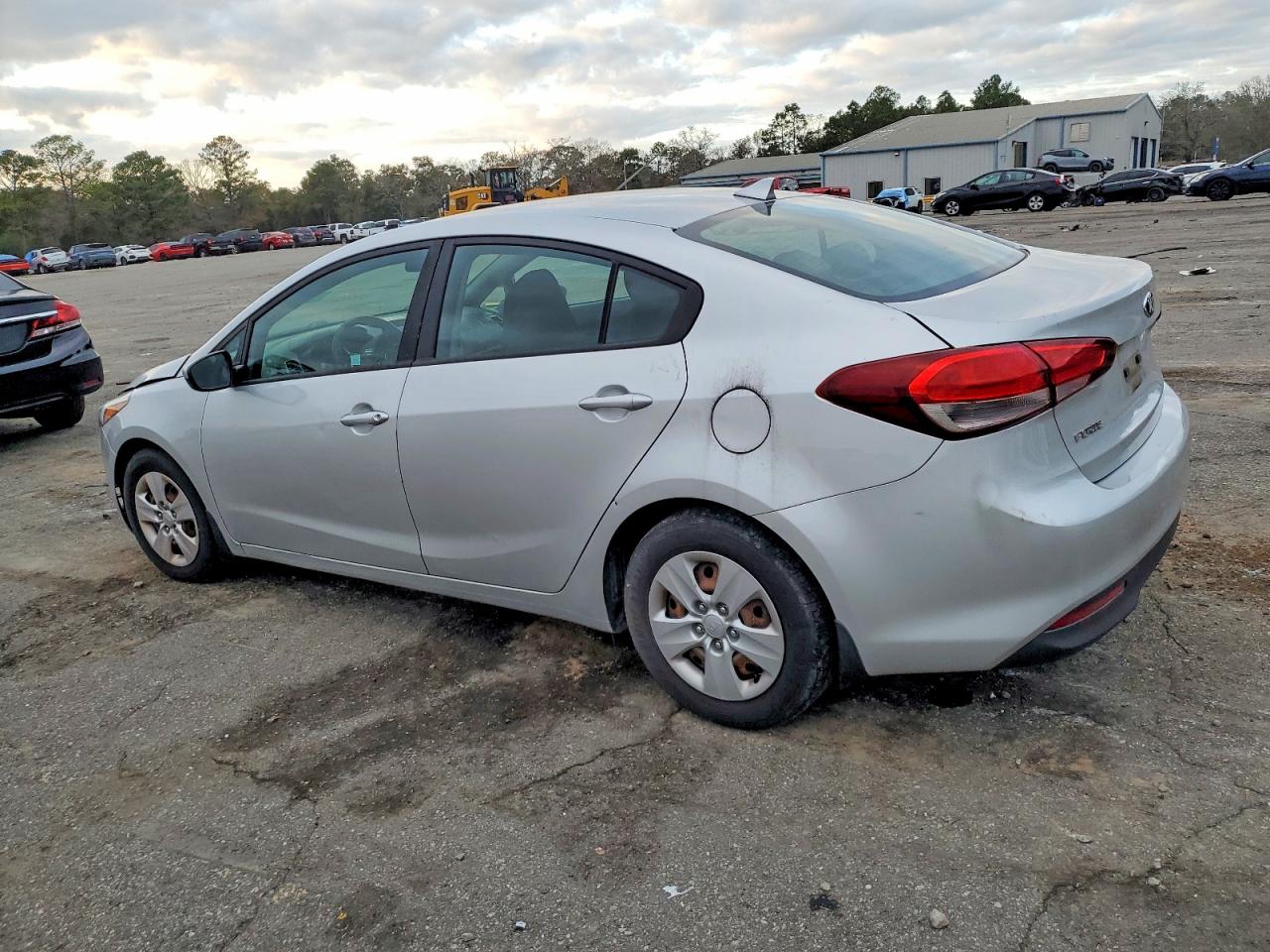 2018 KIA FORTE LX photo 2