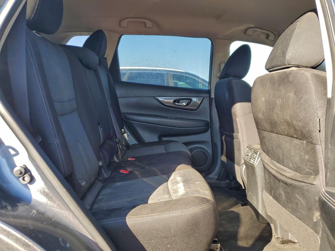 2019 NISSAN ROGUE S photo 11