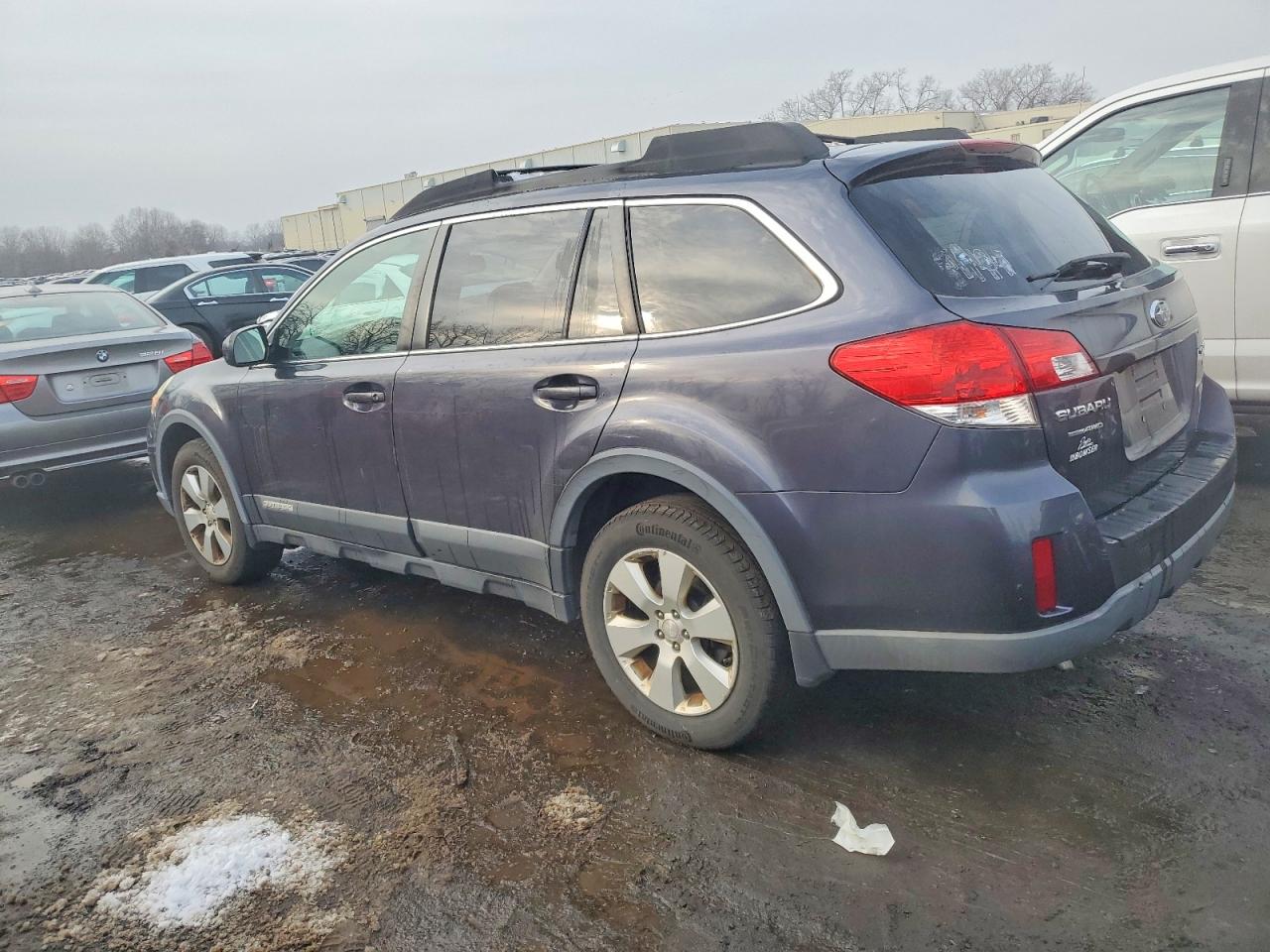 2011 SUBARU OUTBACK 2.5I PREMIUM photo 2