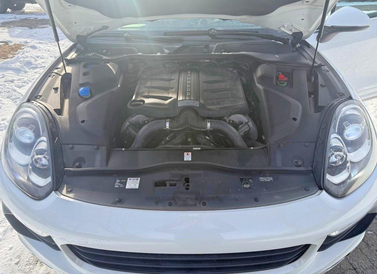 2015 PORSCHE CAYENNE S photo 7