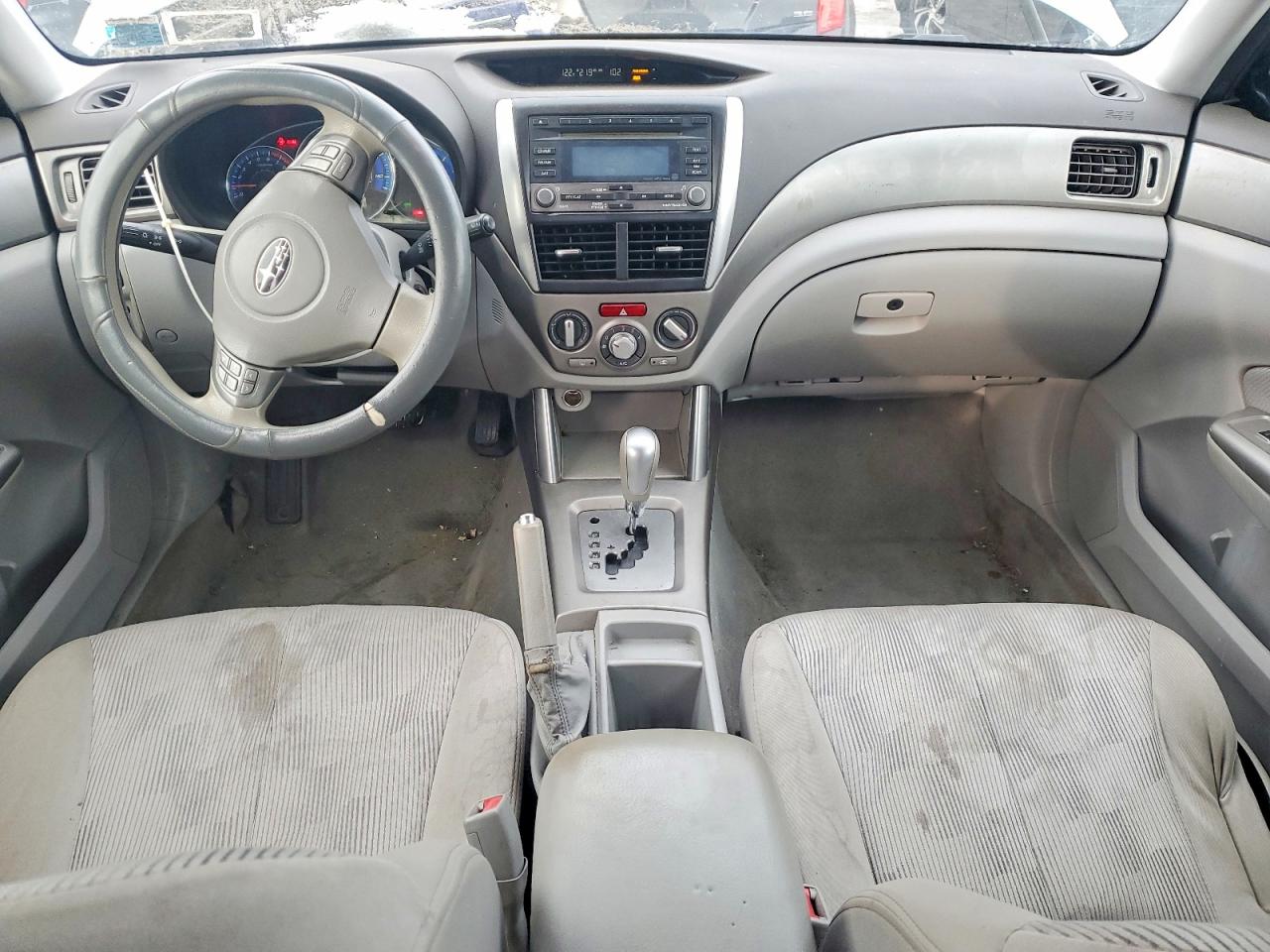 2009 SUBARU FORESTER photo 8