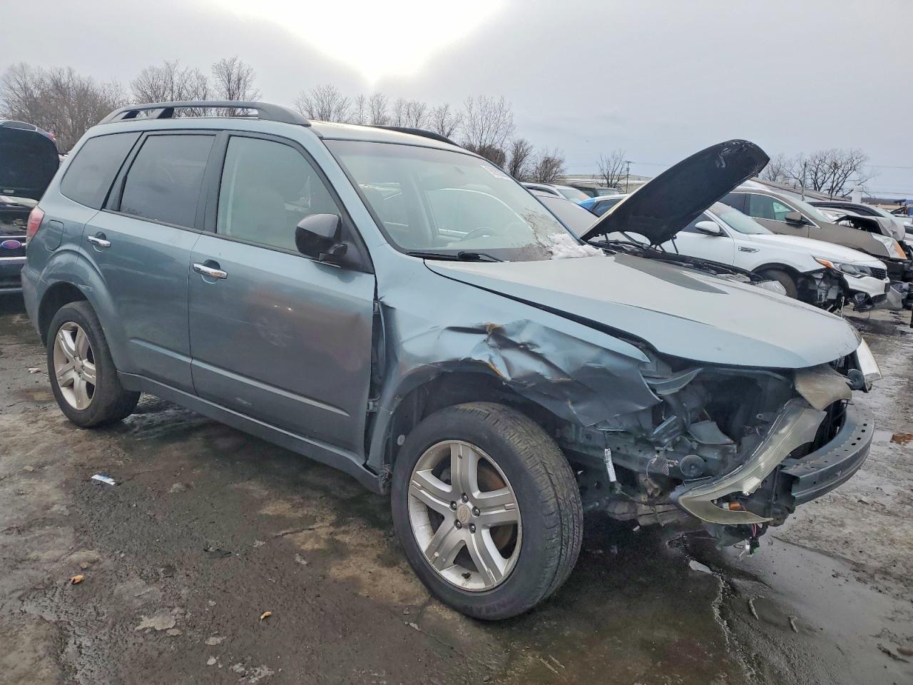 2009 SUBARU FORESTER photo 4