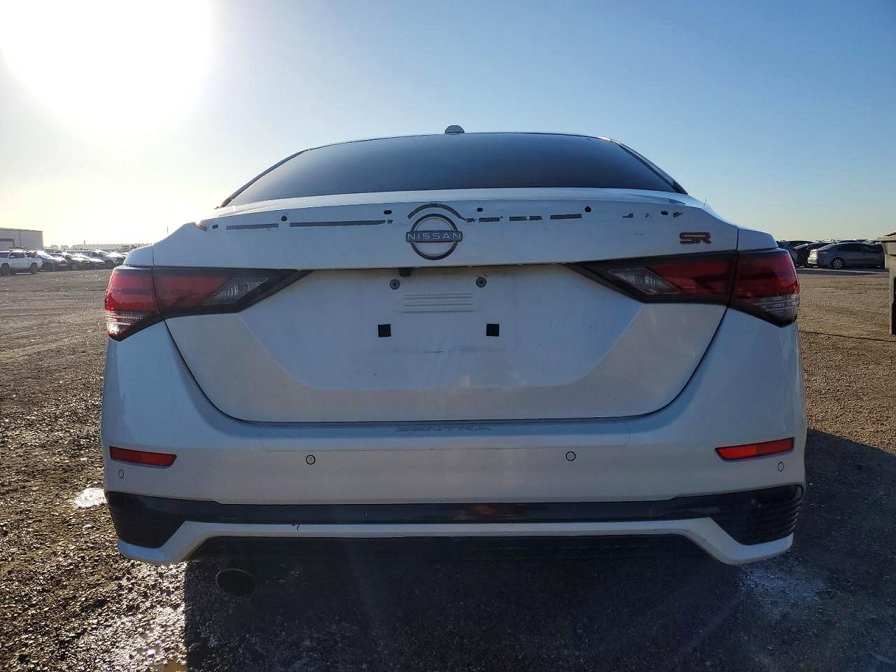 2024 NISSAN SENTRA SR photo 6