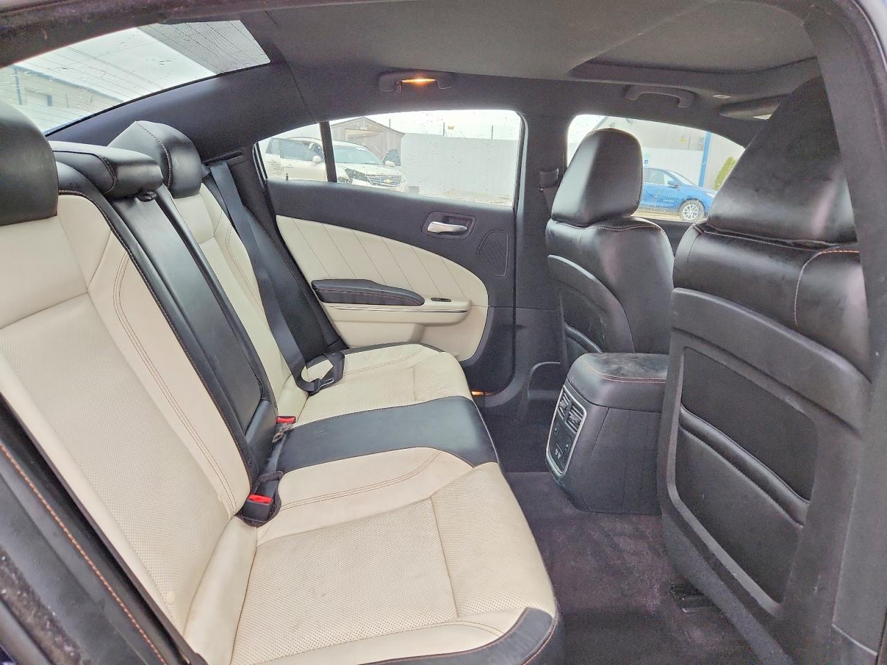 2017 DODGE CHARGER SXT photo 10