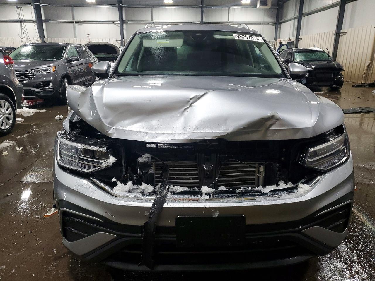 2024 VOLKSWAGEN TIGUAN SE photo 5
