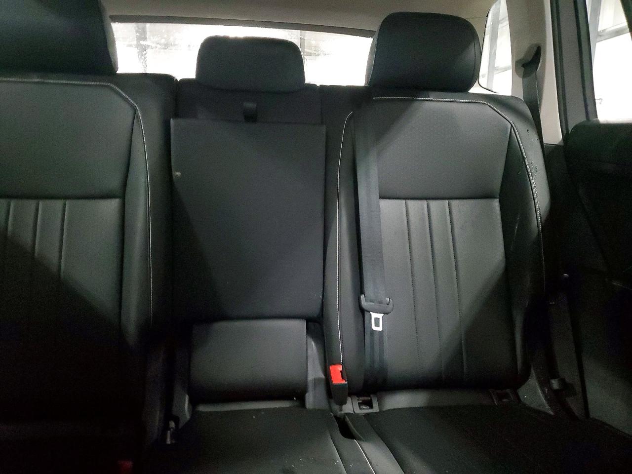 2024 VOLKSWAGEN TIGUAN SE photo 10