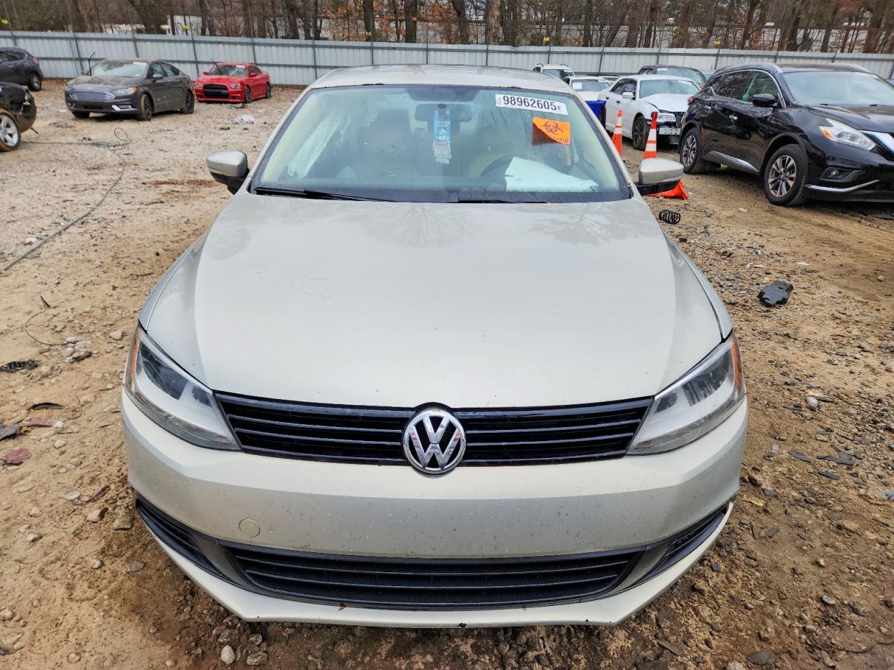 2011 VOLKSWAGEN JETTA SE photo 5